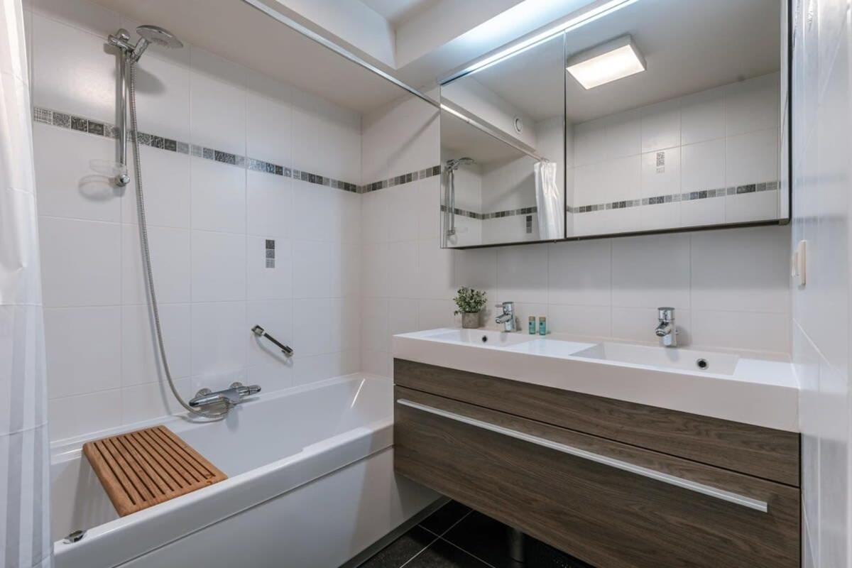 Huswell - Bright Apartment With Parking Near The Beach เบรเดเน ภายนอก รูปภาพ